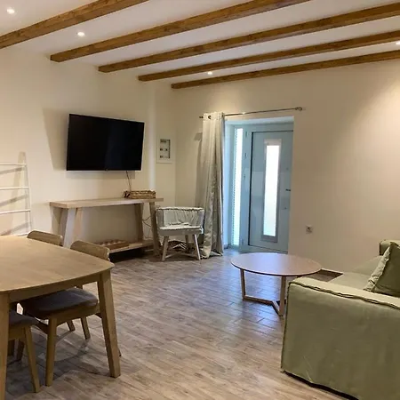 Mangata Homes With Private Pools Apartment *