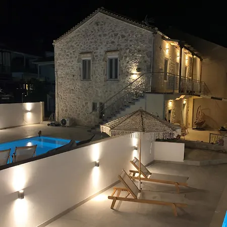Mangata Homes With Private Pools